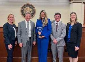 LSU Law Interim Dean Lee Ann Wheelis Lockridge (from left to right), Louisiana Supreme Court Associate Justice William J. Crain (’86), McKenzie Connelly, Foster Willie, and Louisiana Department of Justice Assistant Solicitor General Morgan Brungard following the final round of the 2023 Dean’s Cup Moot Court Competition at LSU Law on March 27.